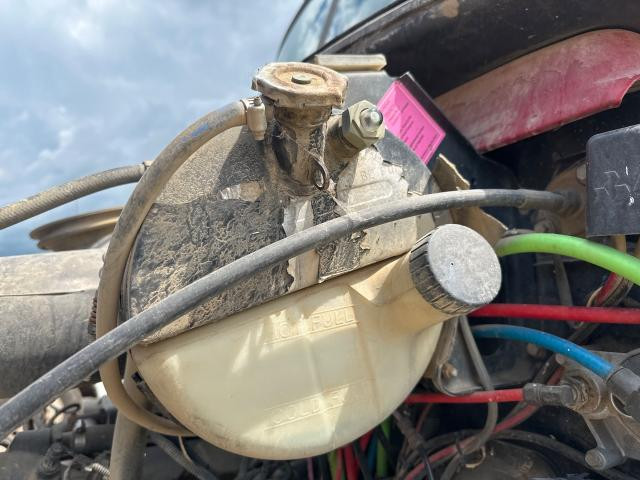 2006 Mack CXN Steel/Plastic Radiator Overflow Bottle