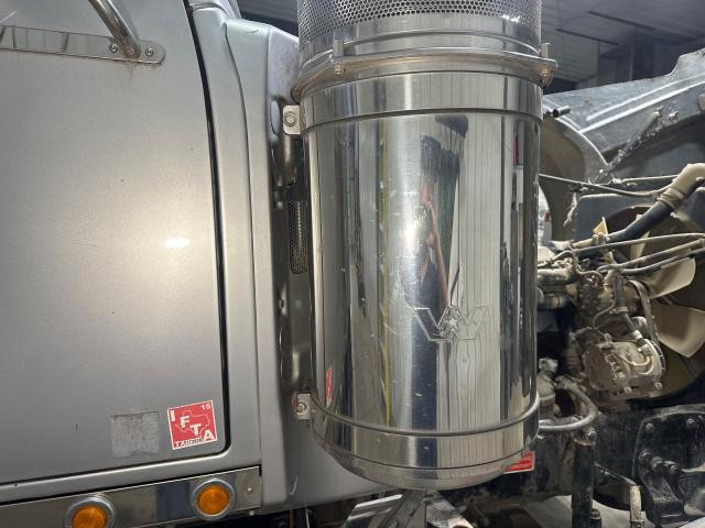 2011 Western Star Trucks 4900EX Grey Right Cab Cowl: Cowl Behind Air Cleaner, Does Not Include Air Cleaner