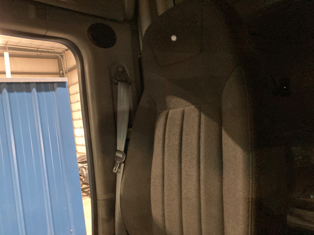 Peterbilt 579 Black Cloth Air Ride Seat - Used