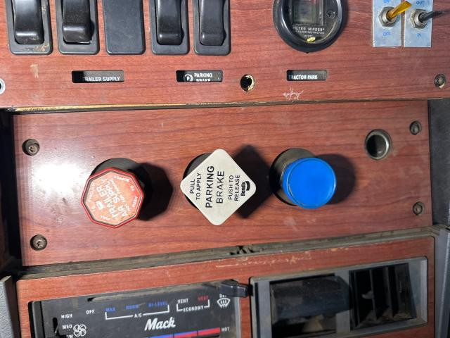 Mack CL Dash Panel: Air Brake