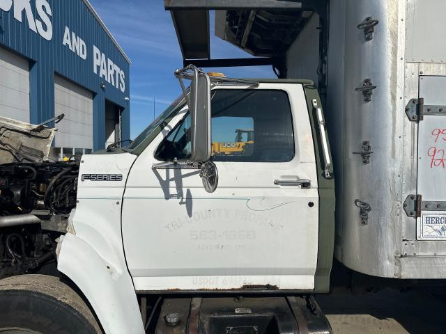 Shell Cab Assembly, 1995 Ford F800 : Daycab