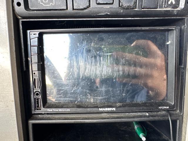 Mack CXU A/V (Audio Video): Screen W/ Radio Display