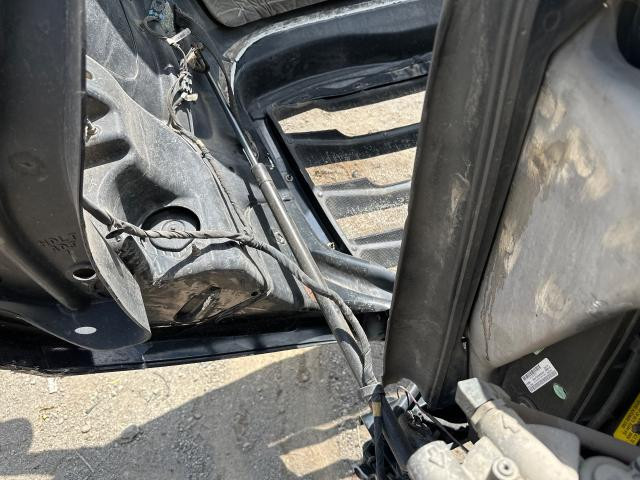 2018 Freightliner CASCADIA Left Shock