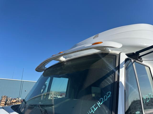 2014 International PROSTAR Sun Visor (Exterior)