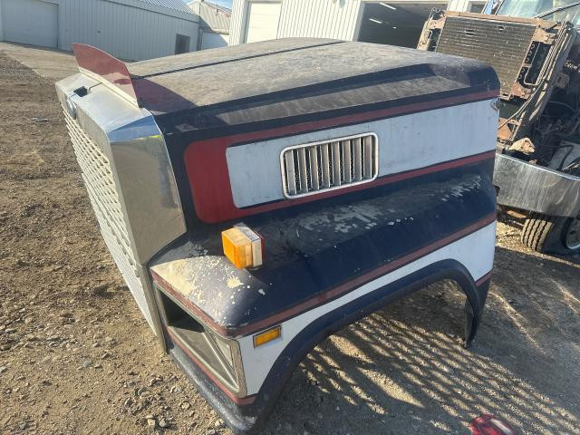 Hood, 1983 Ford LTL9000 : Black