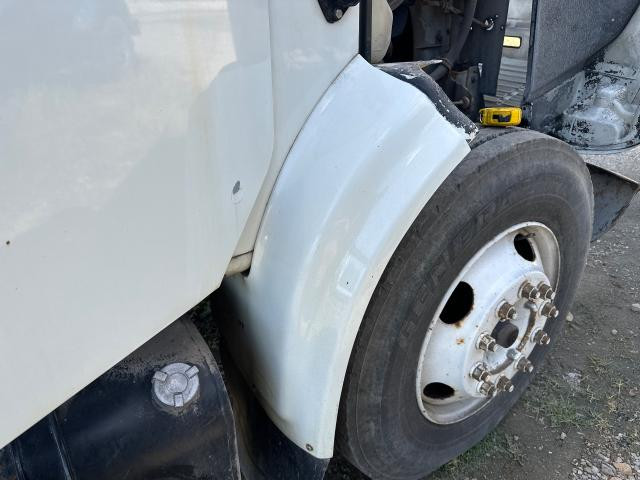 2002 International 4700 Right White Extension Fiberglass Fender Extension (Hood): Rh Side Fender Extension, Does Not Include Bracket