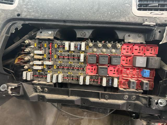2003 Sterling A9513 Fuse Box