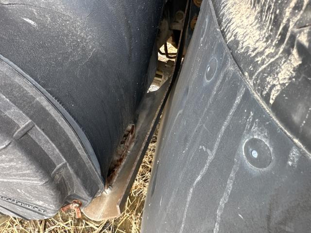 1999 Gmc T6500 Right Air Cleaner Bracket, Mounts To Frame