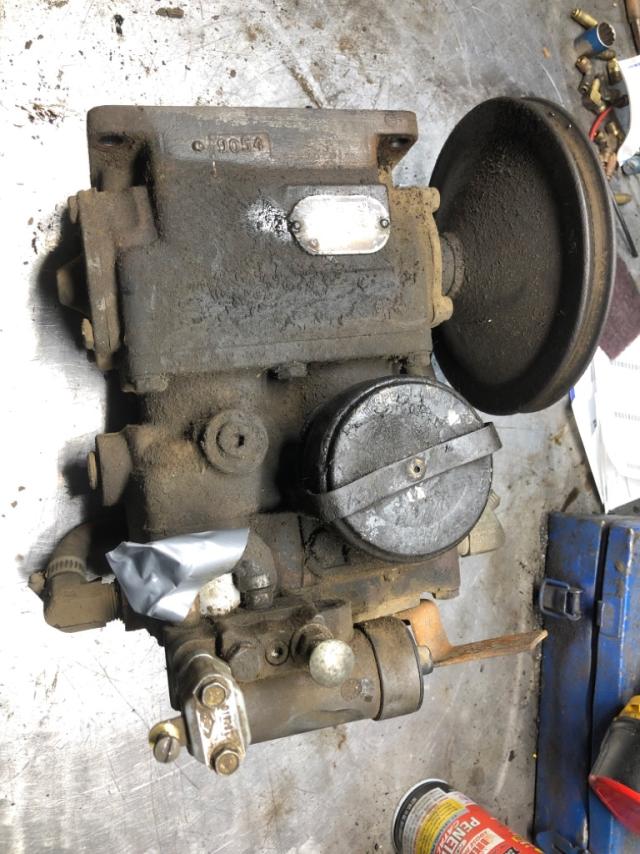 International DT466B Engine Air Compressor for Sale