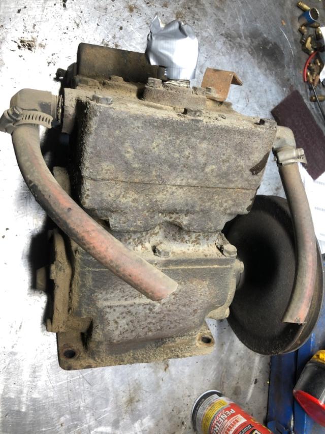 International DT466B Engine Air Compressor for Sale