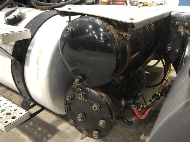 2018 Freightliner CASCADIA 22-inch Air Tank | 11-inch Diameter | - Ports
