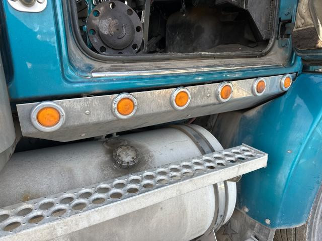 2005 Western Star Trucks 4900 Right Lighting, Exterior