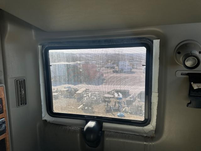 2014 International PROSTAR Left Window
