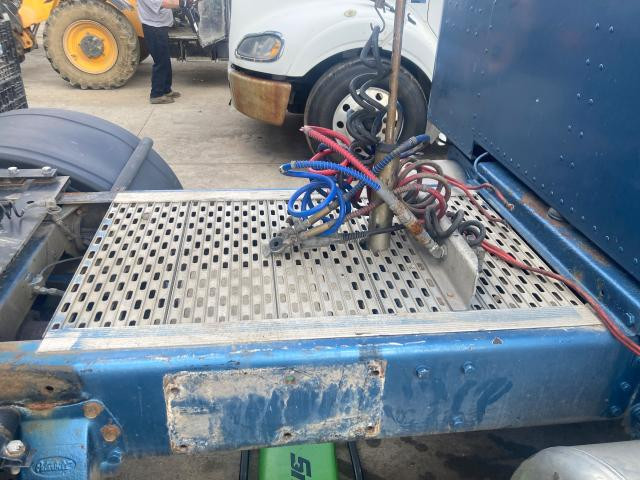1993 Peterbilt 379 46.25-inch Deckplate