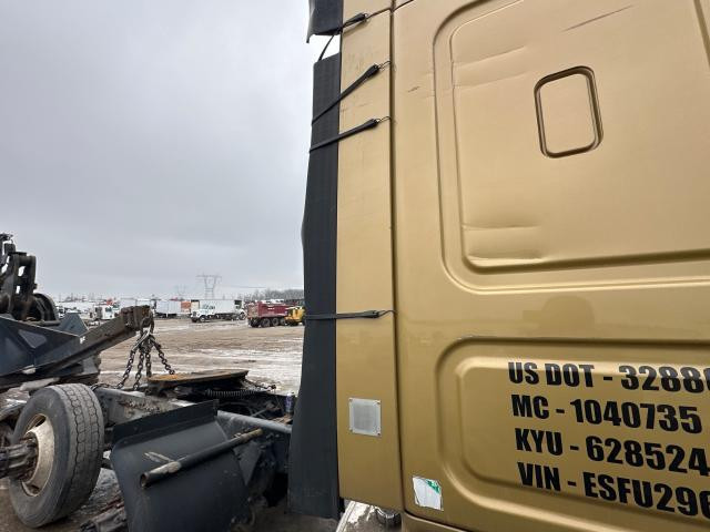 Freightliner CASCADIA Gold Right Lower Fairing/Cab Extender