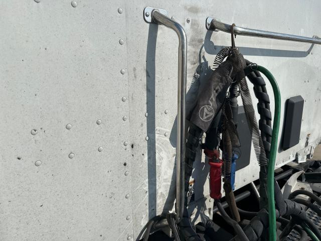 2022 Peterbilt 579 28"-inch Grab Handle