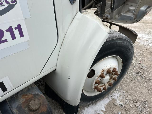 1994 International 4900 Right White Extension Fiberglass Fender Extension (Hood): Does Not Include Bracket, Hole In Top Inner Side, Scrape On Inside Edge