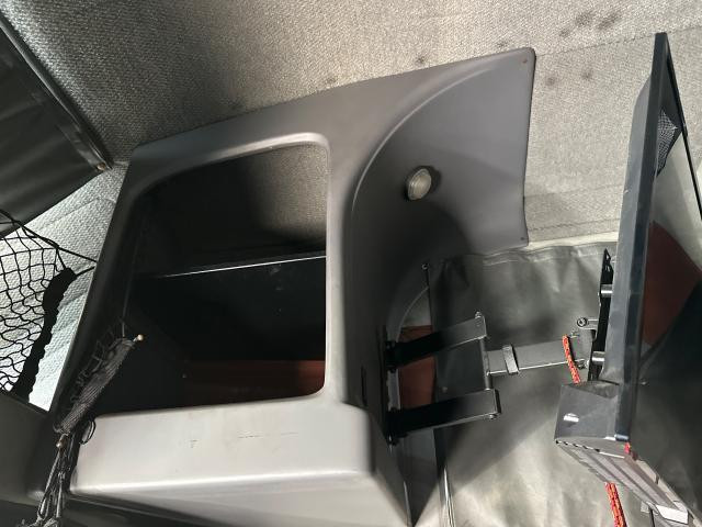 2016 Mack CXU Right Cabinets