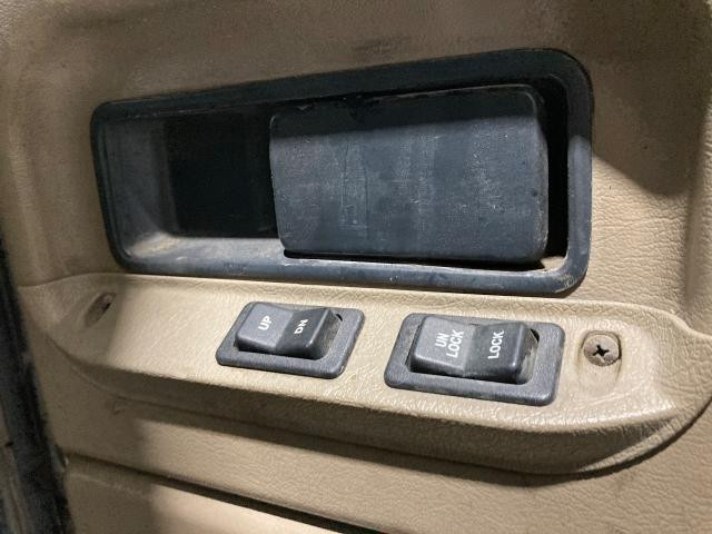 2005 International 9900 Right Door Electrical Switch