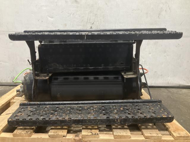 2014 International TRANSTAR (8600) Steel/Poly Battery Box | Length: 24.50 | Width: 25.5