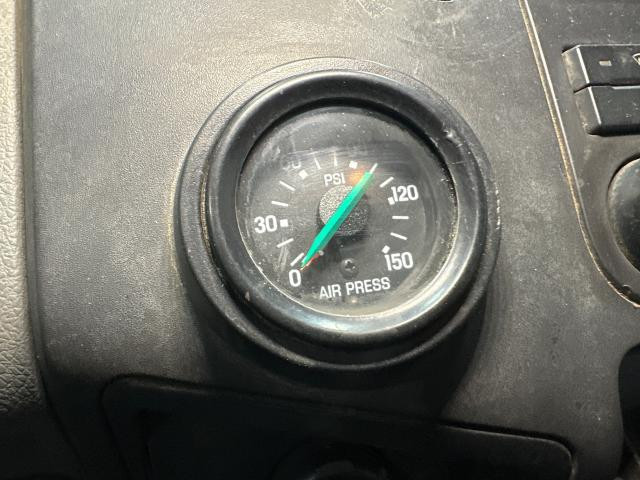 2011 Ford F750 Gauge | Primary/ Secondary Air Pressure