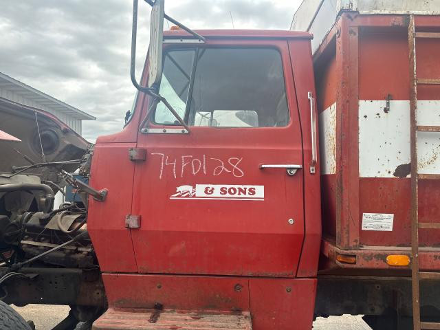 Shell Cab Assembly, 1974 Ford LT900 : Daycab