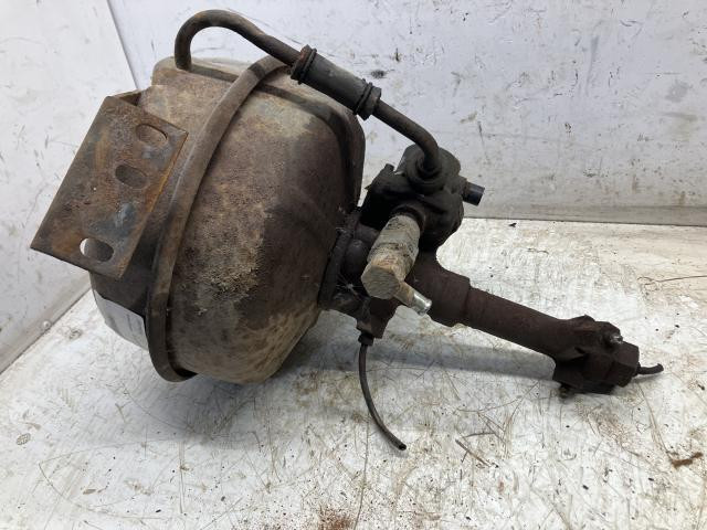 1974 Ford LT900 Vacuum Booster