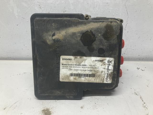 2000 International 4700 Brake Control Module (Abs): P/N 13499811-e