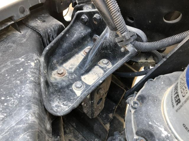 2016 Freightliner CASCADIA Left Bumper Bracket, Front