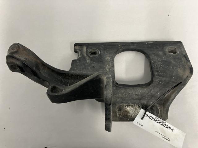 Mounting Left & Right Side Bumper Brackets For Kenworth T660