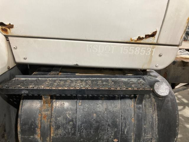 2005 International 7600 Left Cab, Exterior Cab Panel