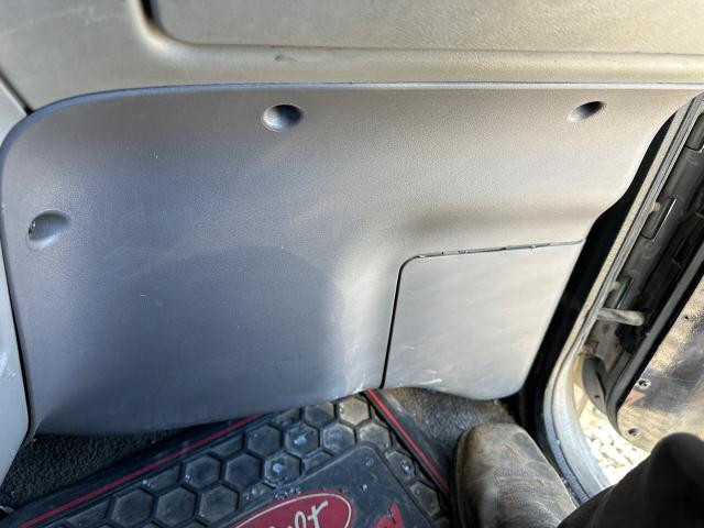 Peterbilt 388 Dash Panel: Trim Or Cover