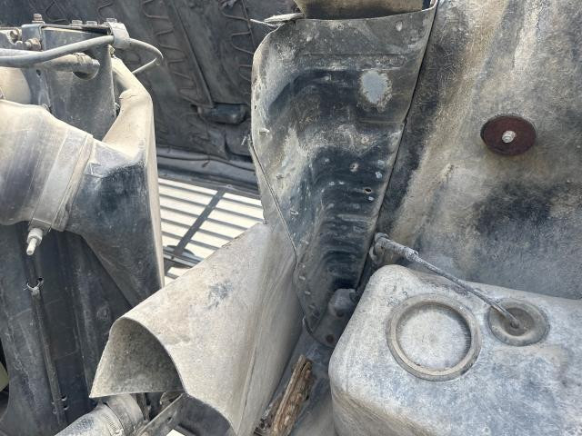 1995 Ford LA9000 Right Inner Fender