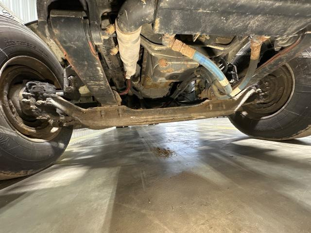 2017 Eaton E-1202LW Axle Assembly, Front