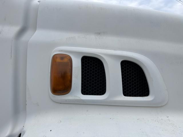 1997 Ford L9522 Right Hood Side Vent