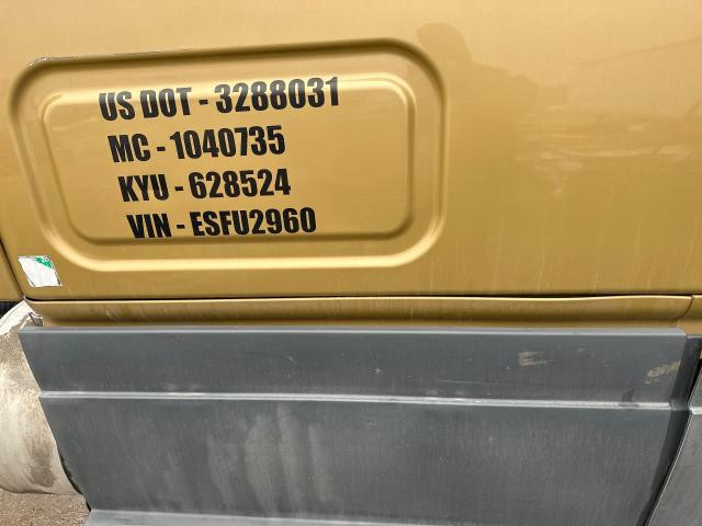 2014 Freightliner CASCADIA Right Cab, Exterior Cab Panel