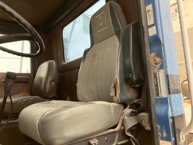 1990 International 9300 Left Seat, Air Ride