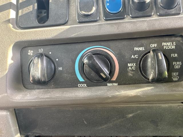 2000 Sterling A9513 Heater & AC Temp Control: 3 Switches