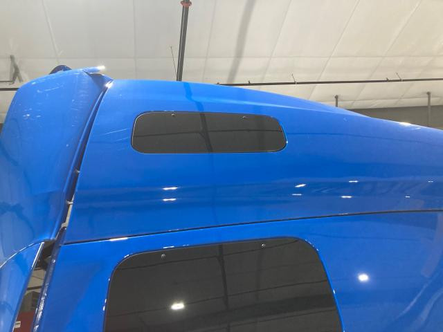2020 Volvo VNL Right Window