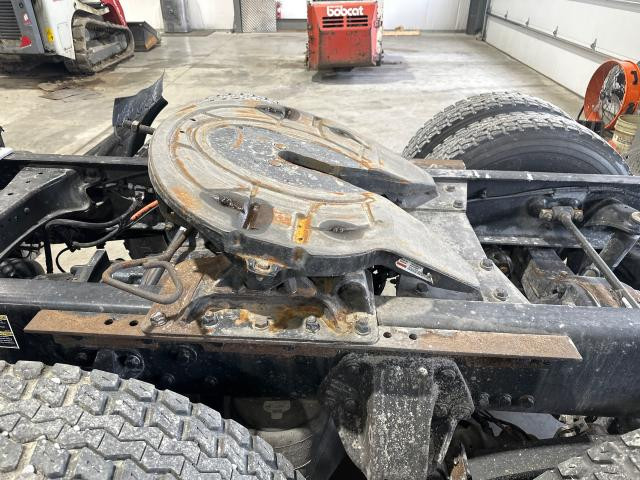 2016 Holland FW35Z800XL00 Fifth Wheel