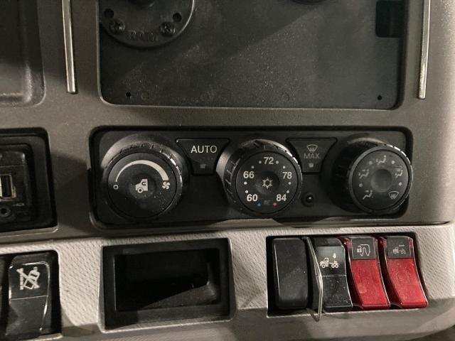 2014 Kenworth T680 Heater & AC Temp Control