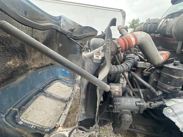 2000 Kenworth T2000 Cooling Assembly. (Rad., Cond., Ataac)