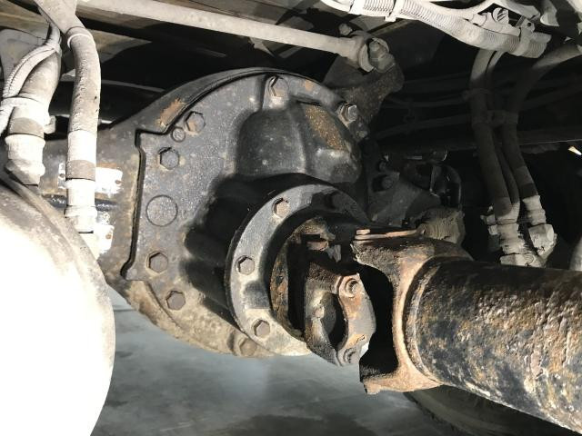 Meritor RS21145 Rear Differential/Carrier | Ratio: 5.57 | Cast# A2-3200-S-1865