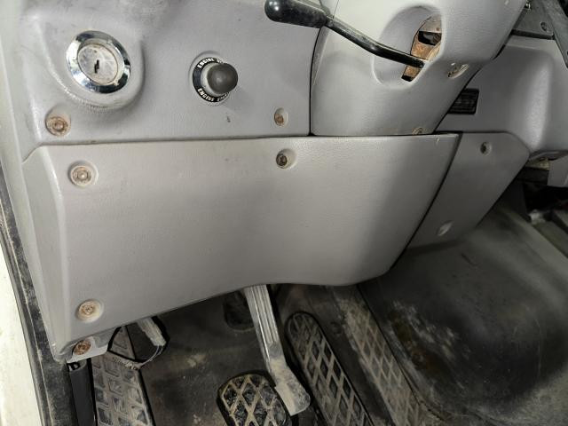 Ford A9522 Dash Panel: Column Cover