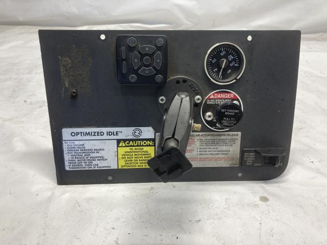Freightliner CASCADIA Dash Panel: Gauge And Switch
