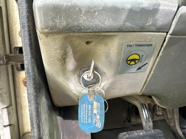 Freightliner COLUMBIA 120 Dash Panel: Ignition
