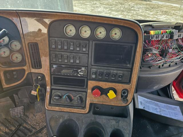 International PROSTAR Dash Panel: Trim Or Cover