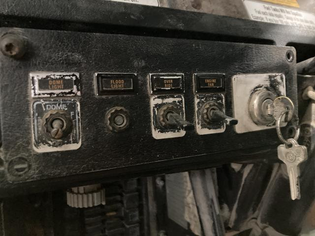 Kenworth T600 Dash Panel: Ignition
