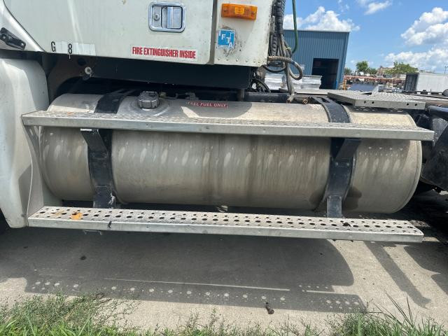 2003 Freightliner COLUMBIA 120 Fuel Tank Strap | Tank Dia: 23 | Strap Width: 4.25