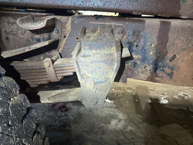 1978 Ford F700 Right Suspension Spring Hanger